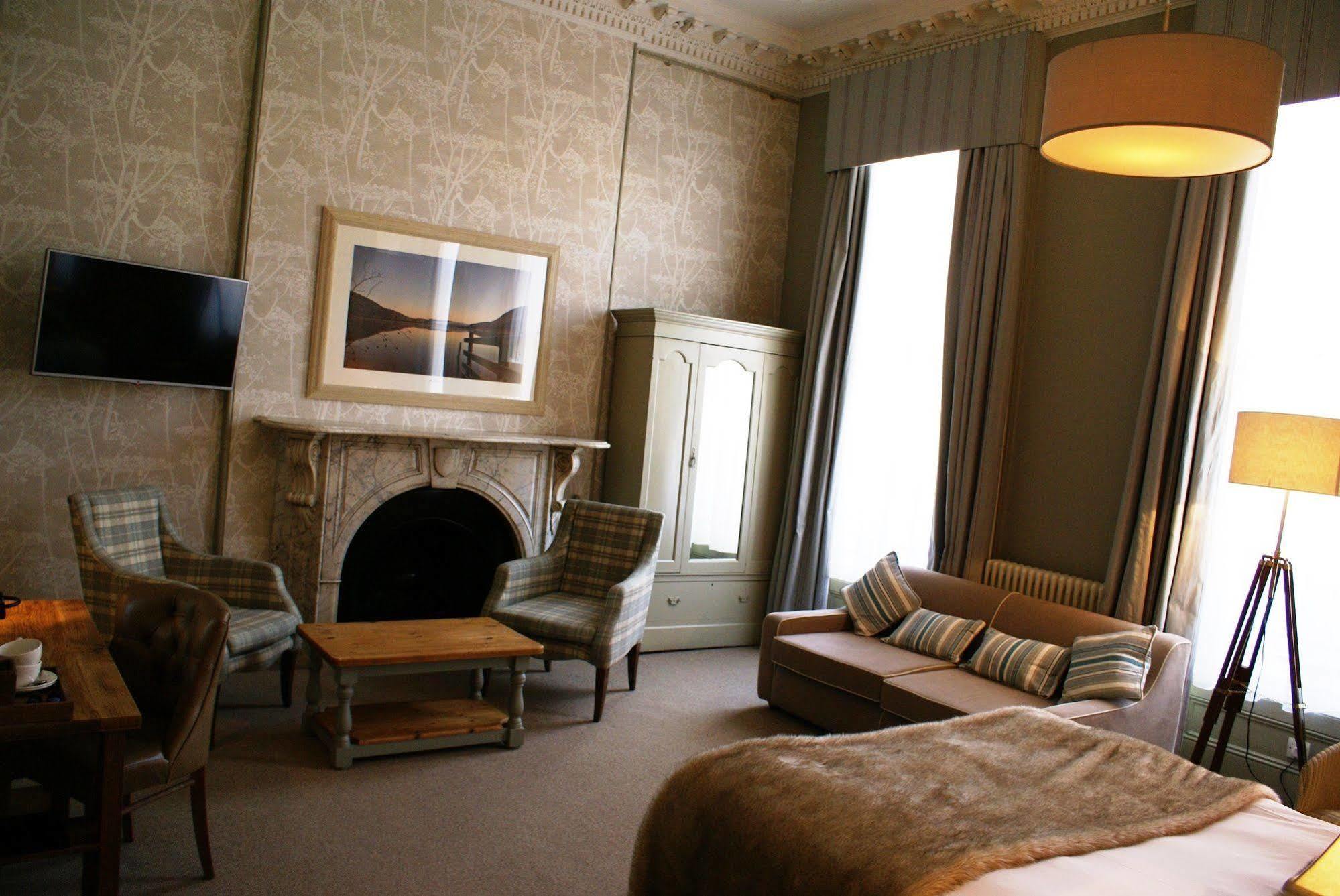 Loch Fyne Hotel And Restaurant Бат Экстерьер фото