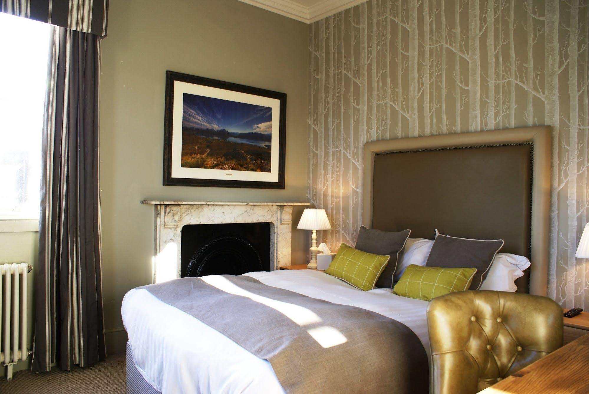 Loch Fyne Hotel And Restaurant Бат Экстерьер фото